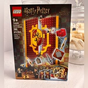 LEGO #76409 GRYFFINDOR HOUSE BANNER HARRY POTTER BRAND NEW FACTORY SEALED